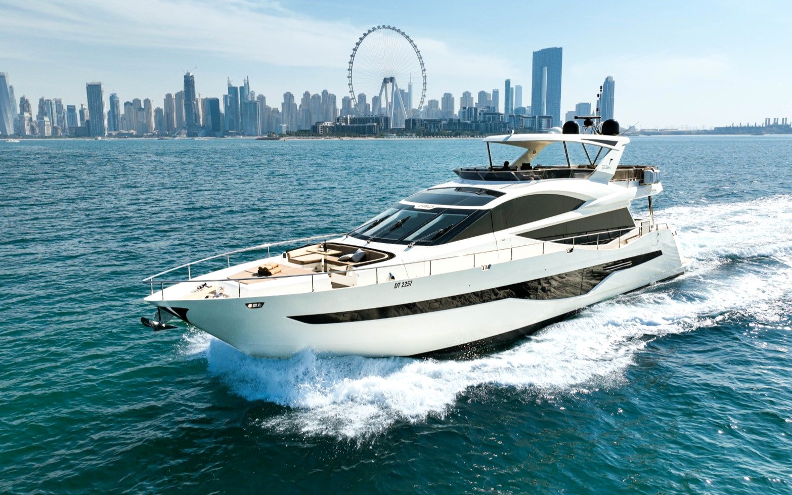 Yacht Galeon