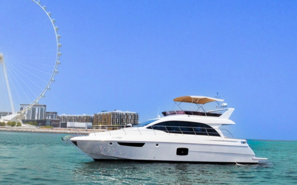 Yacht Sky Walker Lee