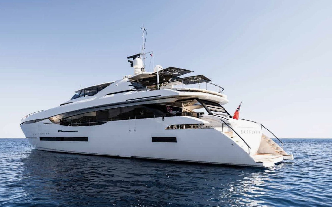 Yacht Peri Saffuriya
